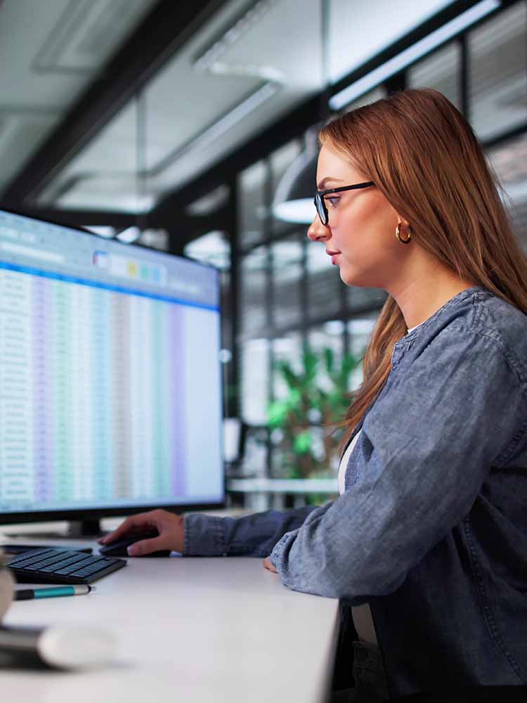 Cancer Data Management Worker